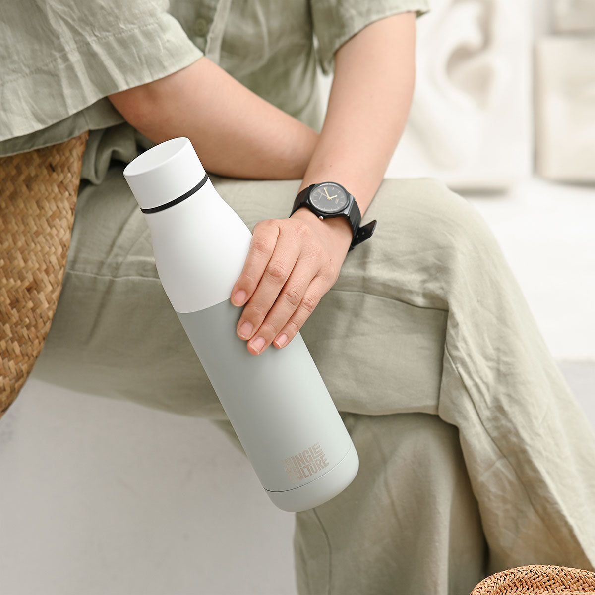Borraccia Termica Riutilizzabile in Acciaio Inox – Finitura Opaca Bianca (650ml)-2