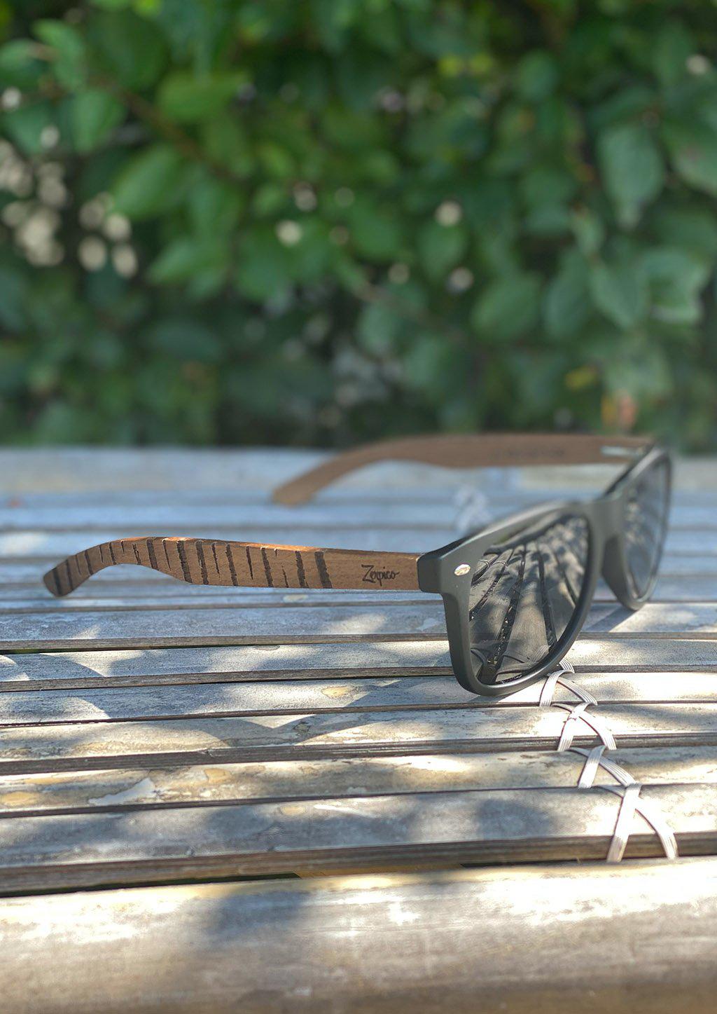 Occhiali da Sole in Legno Inciso – Modello “Untamed” | Design Naturale e Unisex-4