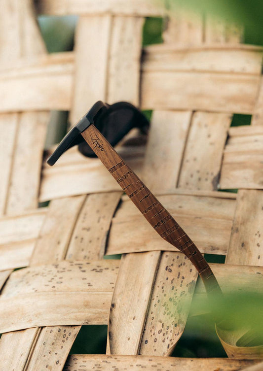 Occhiali da Sole in Legno Inciso – Modello “Untamed” | Design Naturale e Unisex-0